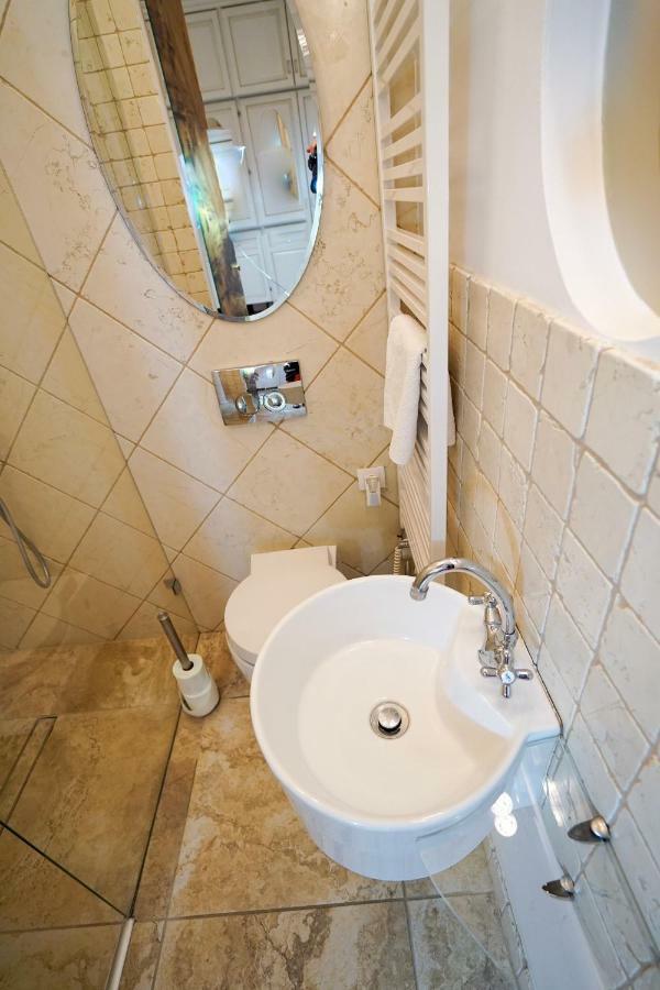 Empire Apartment Varsovie Extérieur photo