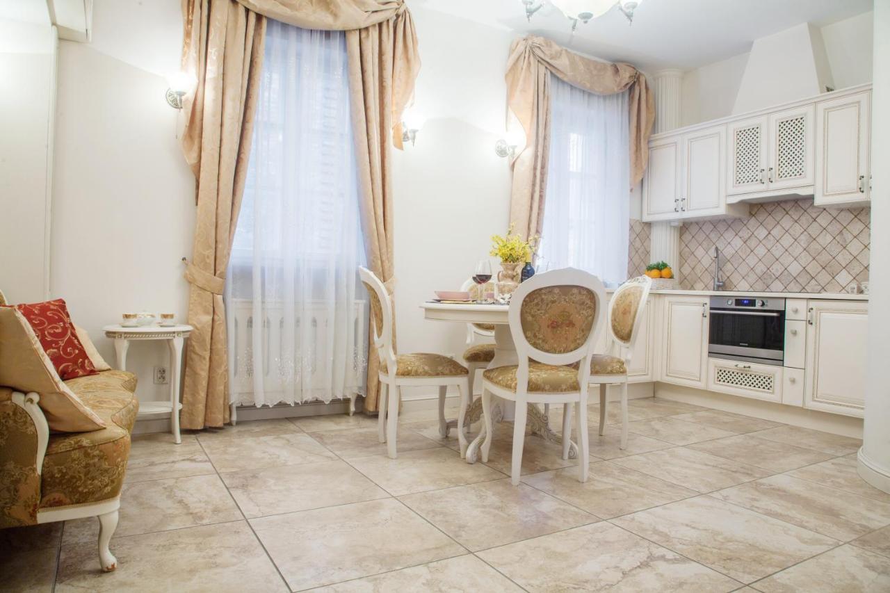 Empire Apartment Varsovie Extérieur photo